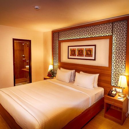 Incredible One Hotel Secunderabad Bagian luar foto