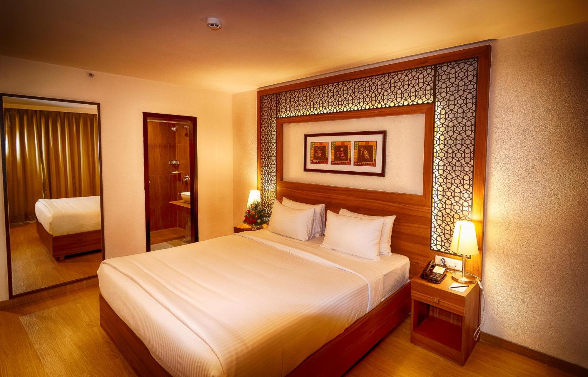 Incredible One Hotel Secunderabad Bagian luar foto