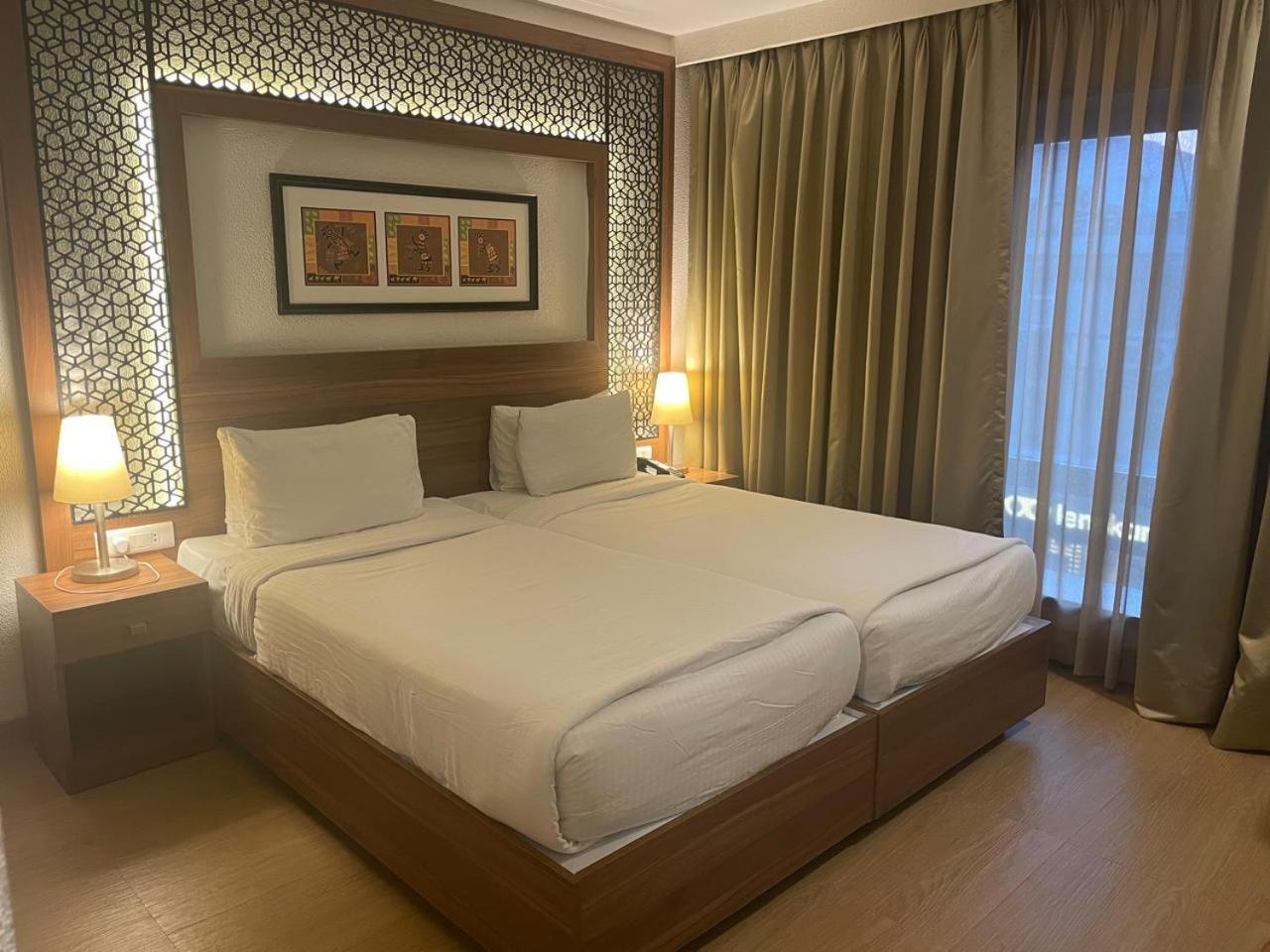 Incredible One Hotel Secunderabad Bagian luar foto