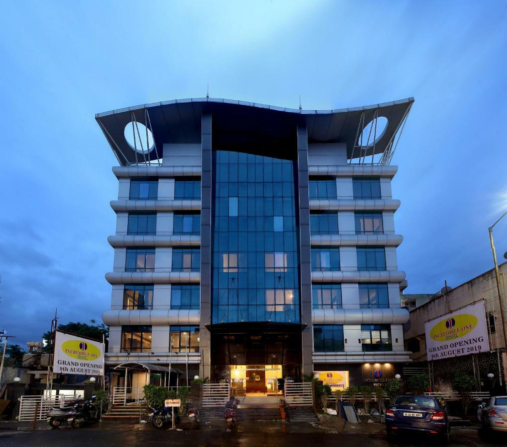 Incredible One Hotel Secunderabad Bagian luar foto