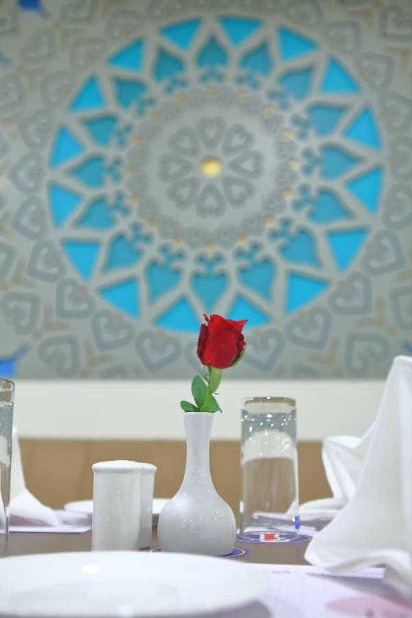 Incredible One Hotel Secunderabad Bagian luar foto