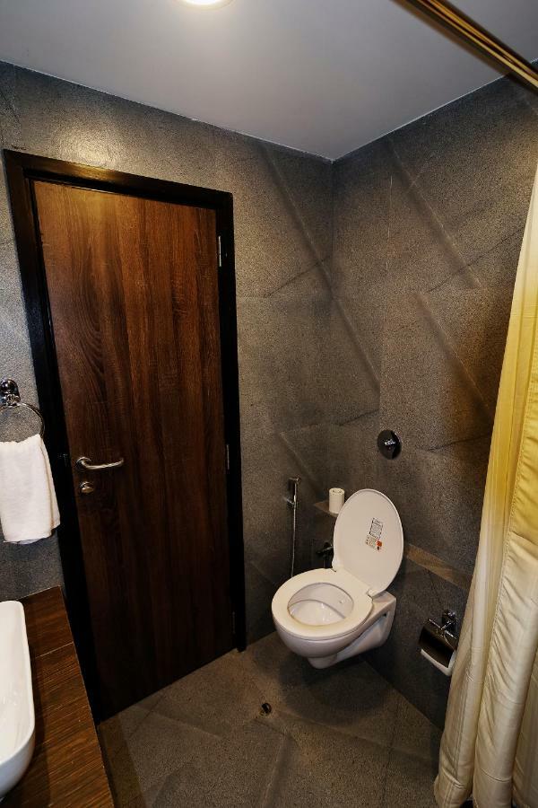 Incredible One Hotel Secunderabad Bagian luar foto